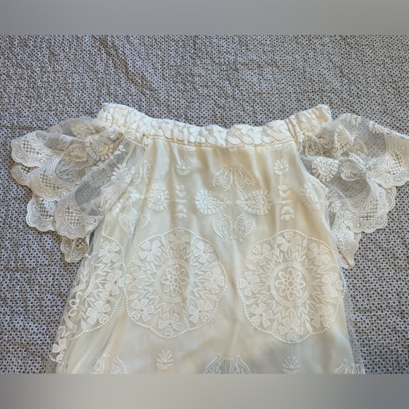 Umgee Cream Off-shoulder Lace Tunic Top - Picture 6 of 8